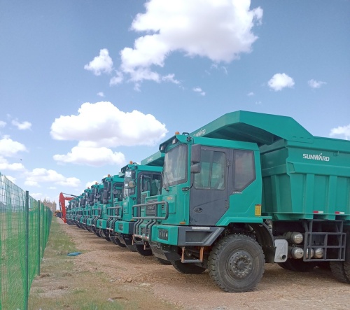 Карьерный самосвал SWK90