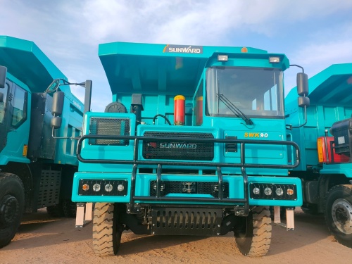 Карьерный самосвал SWK90