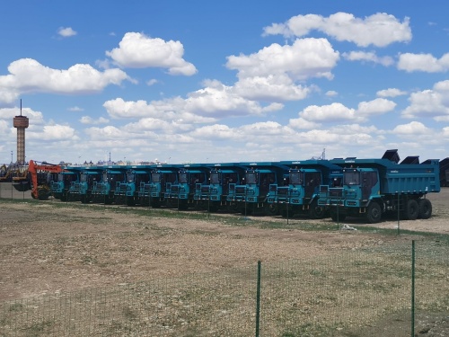 Карьерный самосвал SWK90